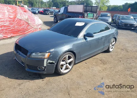2010 Audi A5 2.0T Premium z USA, uszkodzony, nr VIN WAULFAFR3AA008321